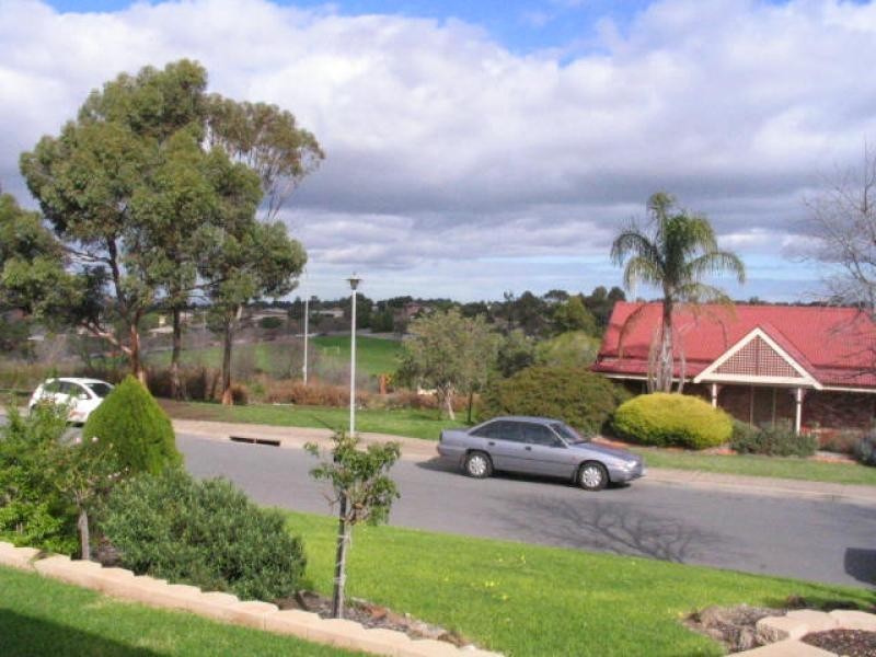 5 Anne Marie Court, Golden Grove SA 5125
