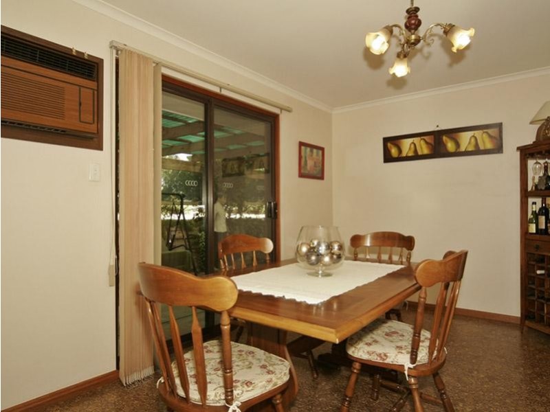 9 Johneff Court, St Agnes SA 5097