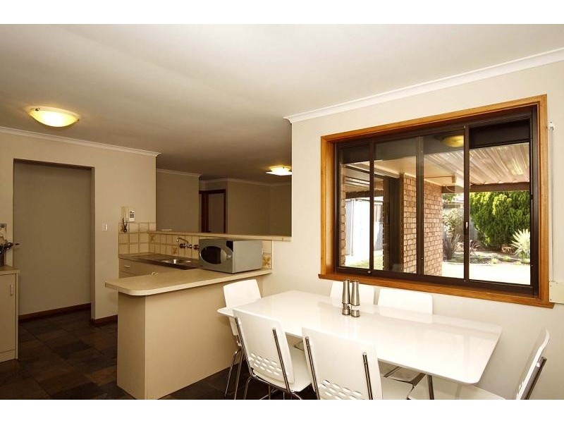 12 Lyndon Road, Paralowie SA 5108