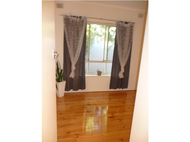 10 Stevens Avenue, Para Hills SA 5096