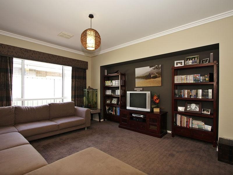 16 Barton Circuit, Mount Barker SA 5251