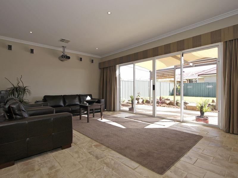 16 Barton Circuit, Mount Barker SA 5251
