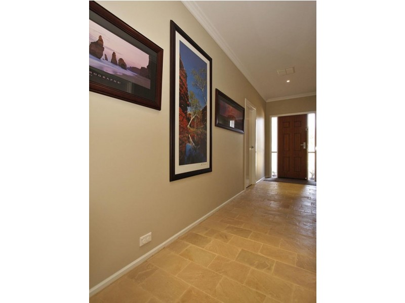 16 Barton Circuit, Mount Barker SA 5251