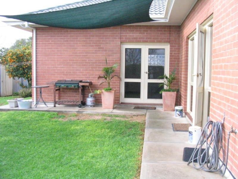 30 Leabrook Drive, Para Hills SA 5096