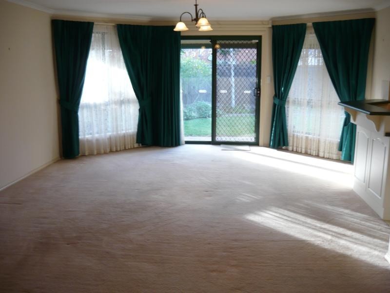 9 Sheffield Place, Oakden SA 5086