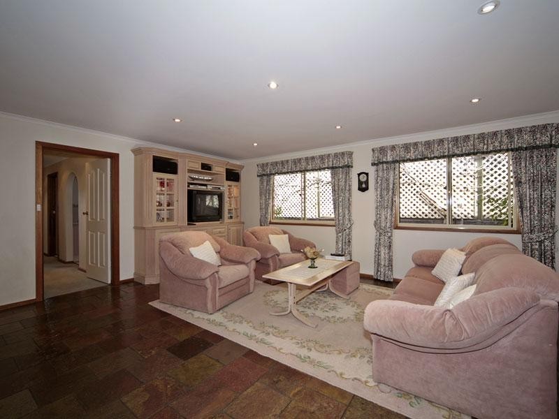 8 Caroline Court, Golden Grove SA 5125