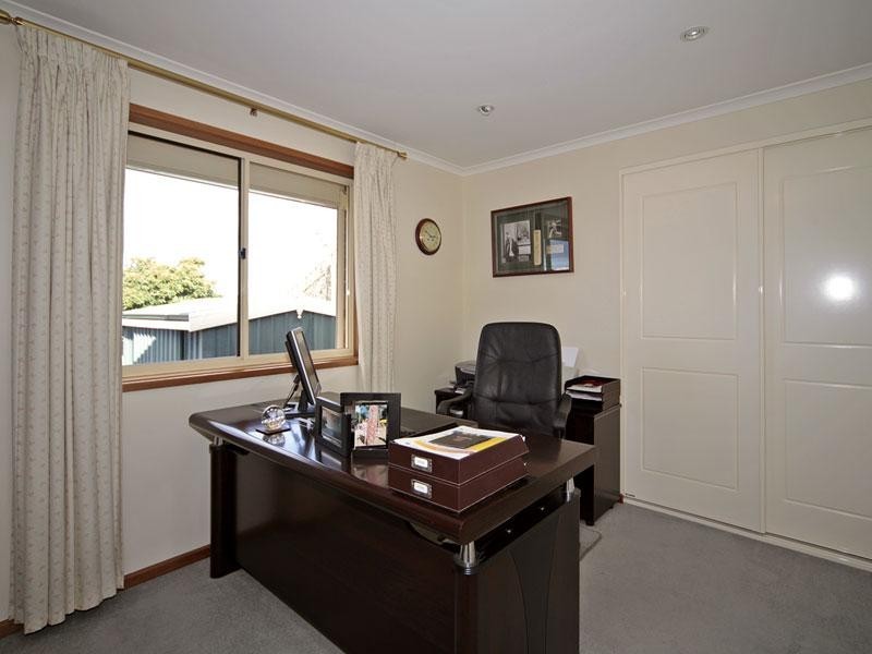 8 Caroline Court, Golden Grove SA 5125