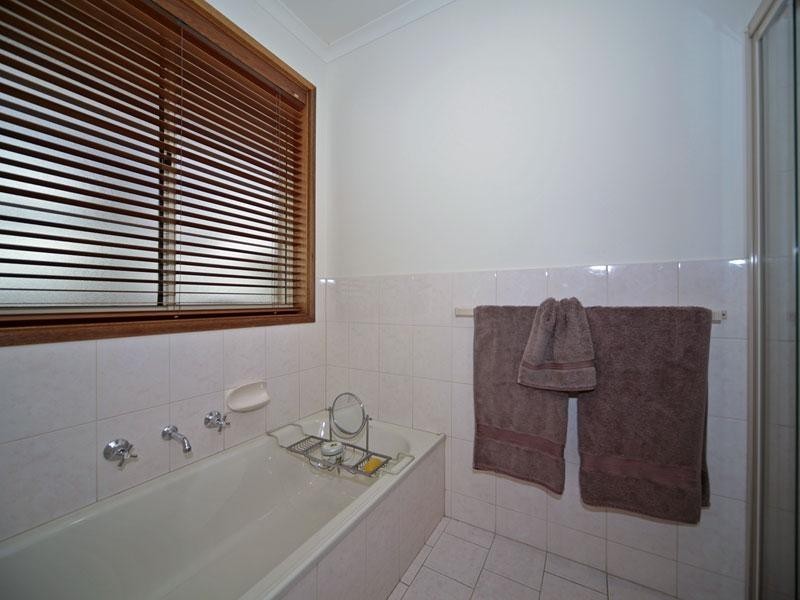 8 Caroline Court, Golden Grove SA 5125