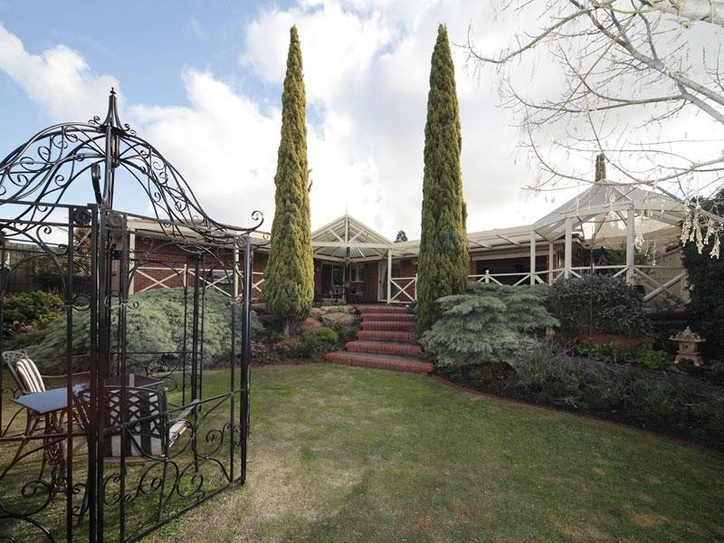 8 Caroline Court, Golden Grove SA 5125