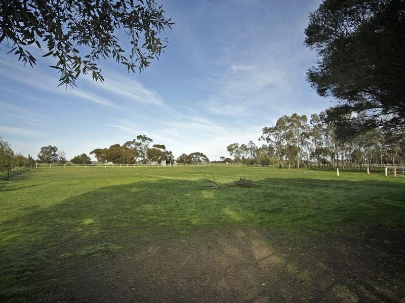 214 Dawkins Road, Lewiston SA 5501