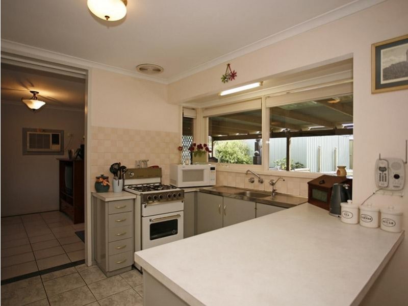 72 De Sassenay Crescent, Modbury Heights SA 5092