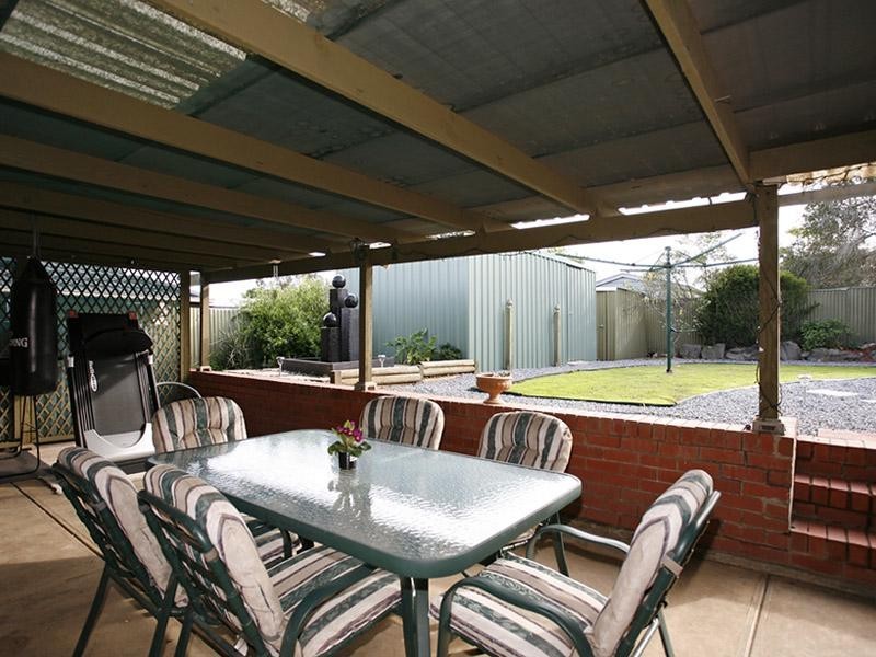 72 De Sassenay Crescent, Modbury Heights SA 5092