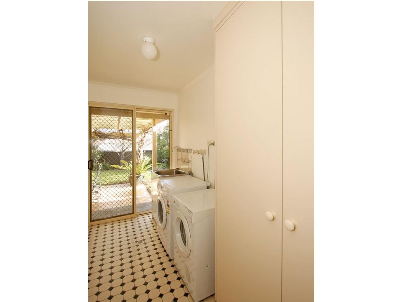 3 DEBENHAM COURT, Greenwith SA 5125