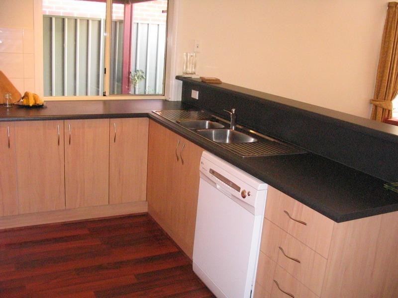 5 Silverbirch Place, Mawson Lakes SA 5095