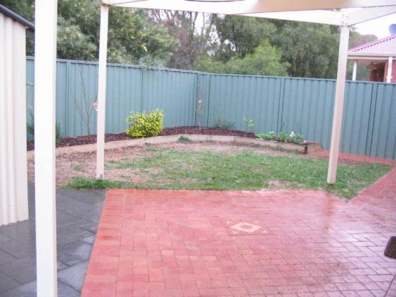 5 Silverbirch Place, Mawson Lakes SA 5095