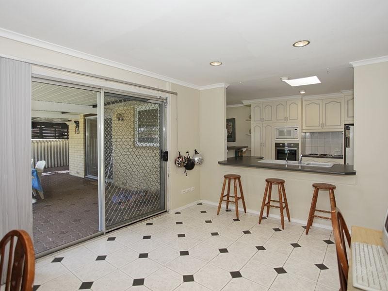16 Alicante Ave, Wynn Vale SA 5127