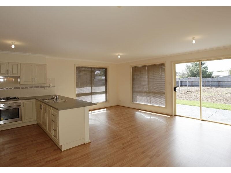 22 Railway Tce, Kilburn SA 5084