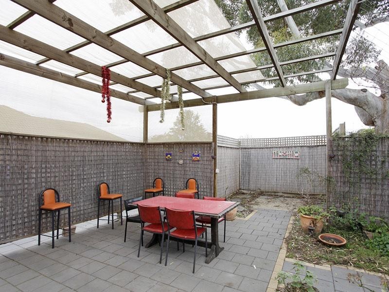 12 Walton Avenue, Clearview SA 5085