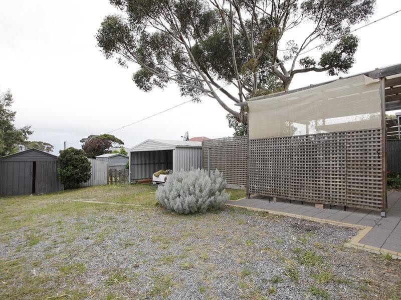 12 Walton Avenue, Clearview SA 5085