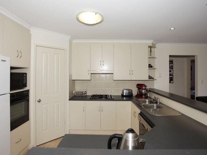 23 Slate Crt, Walkley Heights SA 5098