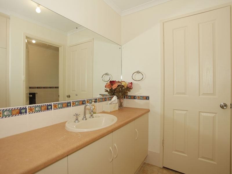 23 Slate Crt, Walkley Heights SA 5098