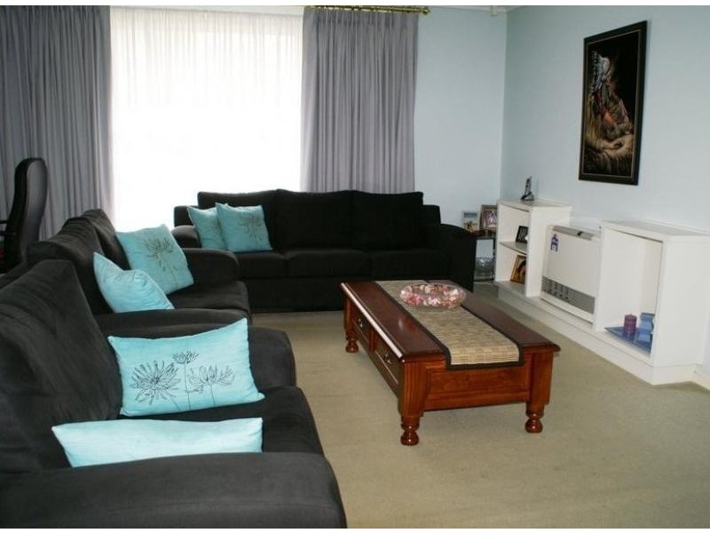 18 Greenbank Rd, Athelstone SA 5076