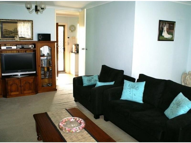 18 Greenbank Rd, Athelstone SA 5076