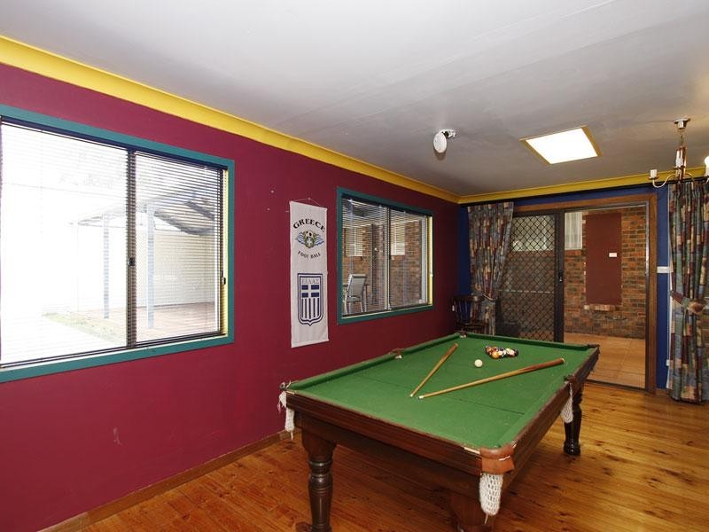 194 Maxwell Rd, Para Hills SA 5096