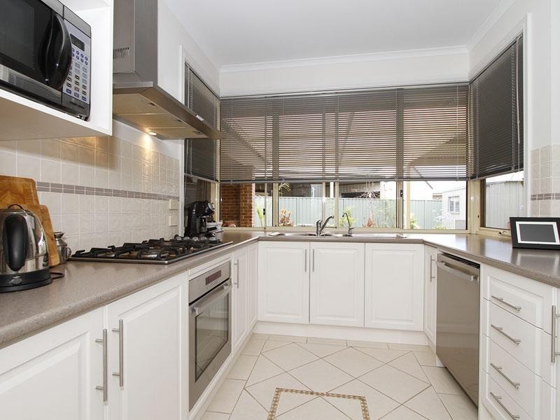 5 Empress Court, Mawson Lakes SA 5095