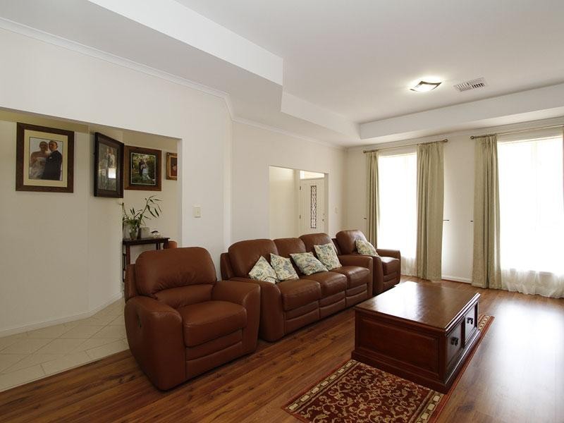 5 Empress Court, Mawson Lakes SA 5095