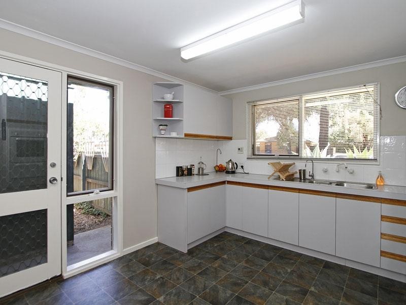 102 Amsterdam Crs, Salisbury Downs SA 5108