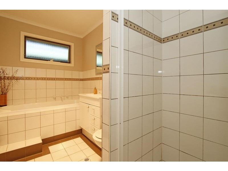 102 Amsterdam Crs, Salisbury Downs SA 5108