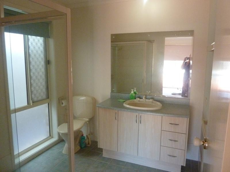 184 Fosters Rd, Oakden SA 5086