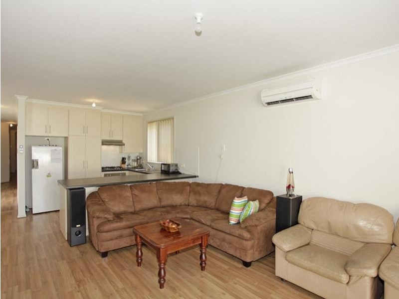 369 Churchill Rd, Kilburn SA 5084