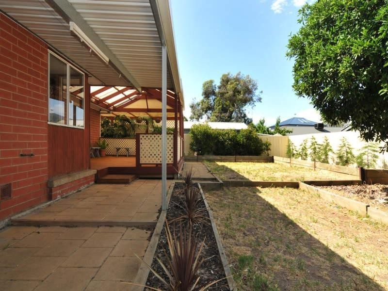 6 Mary Ave, Gilles Plains SA 5086