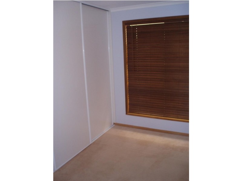 33 Candlebark Grove, Greenwith SA 5125