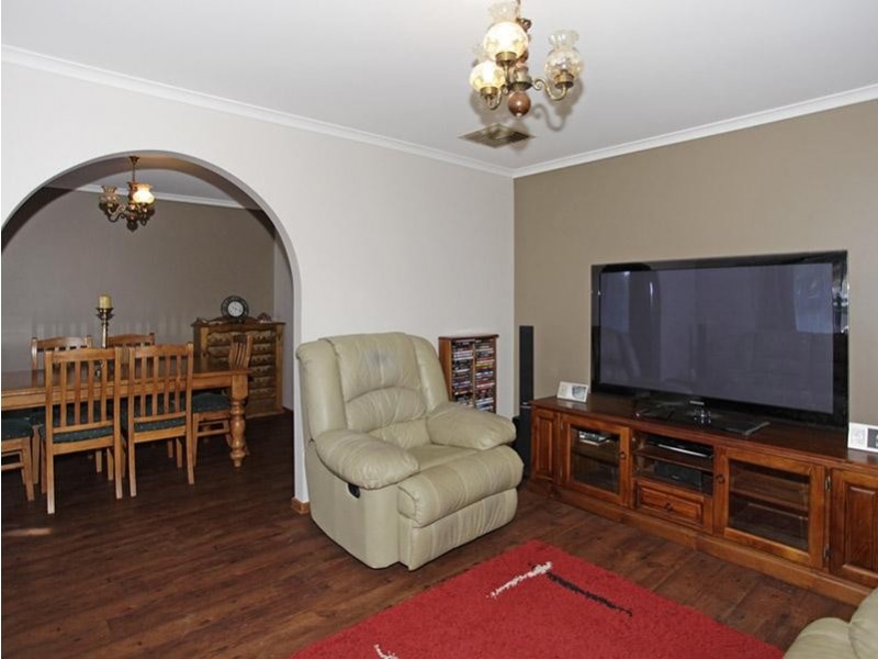 16 Winston Ave, Paralowie SA 5108