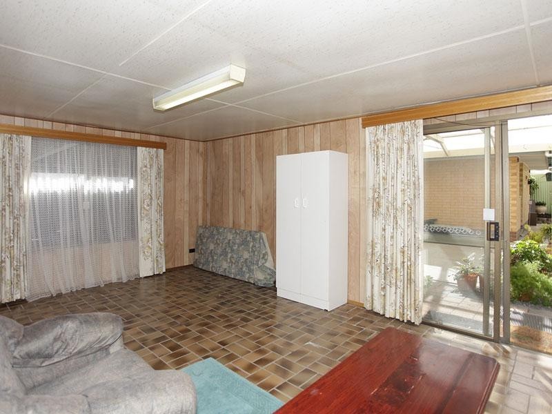 93 Billabong Rd, Para Hills SA 5096