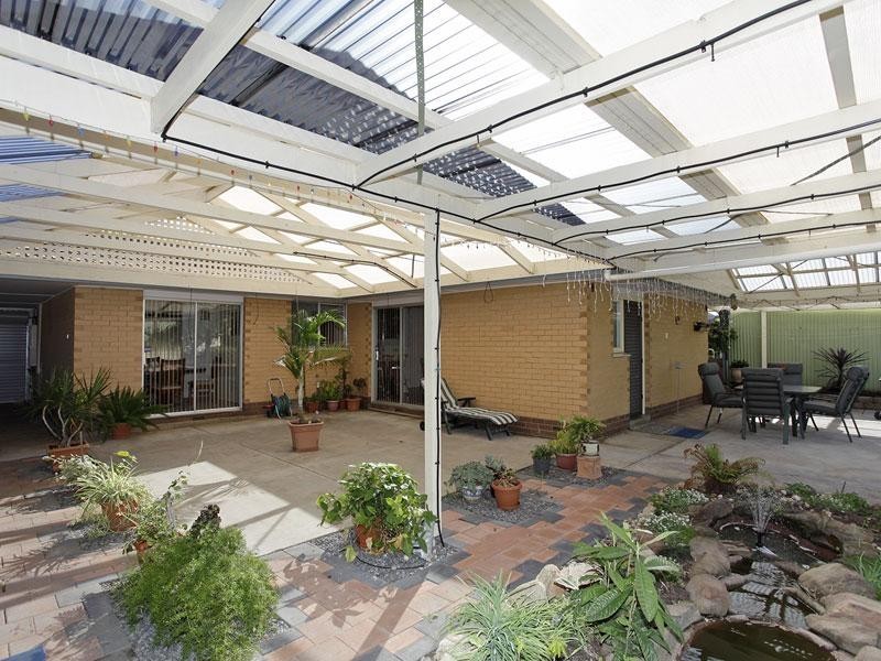 93 Billabong Rd, Para Hills SA 5096