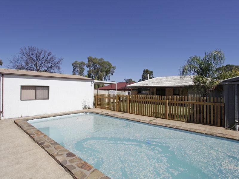 23 Snowdon Ave, Salisbury East SA 5109
