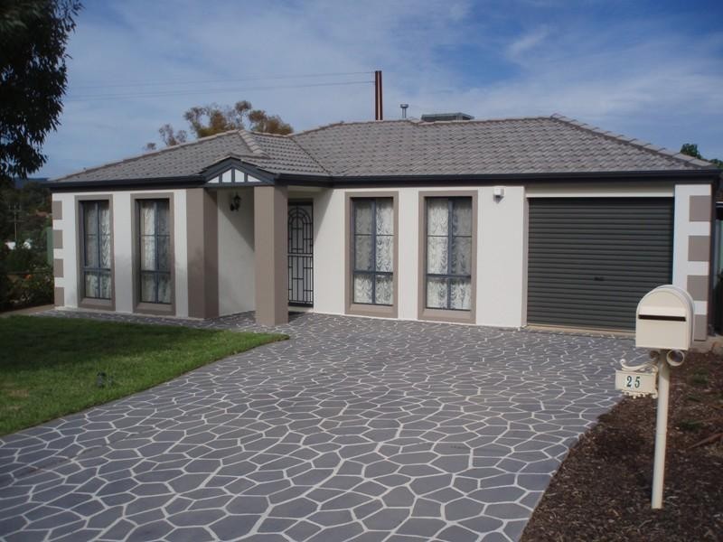 25 Jackaroo Cres, Walkley Heights SA 5098