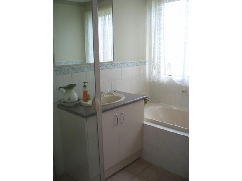 25 Jackaroo Cres, Walkley Heights SA 5098