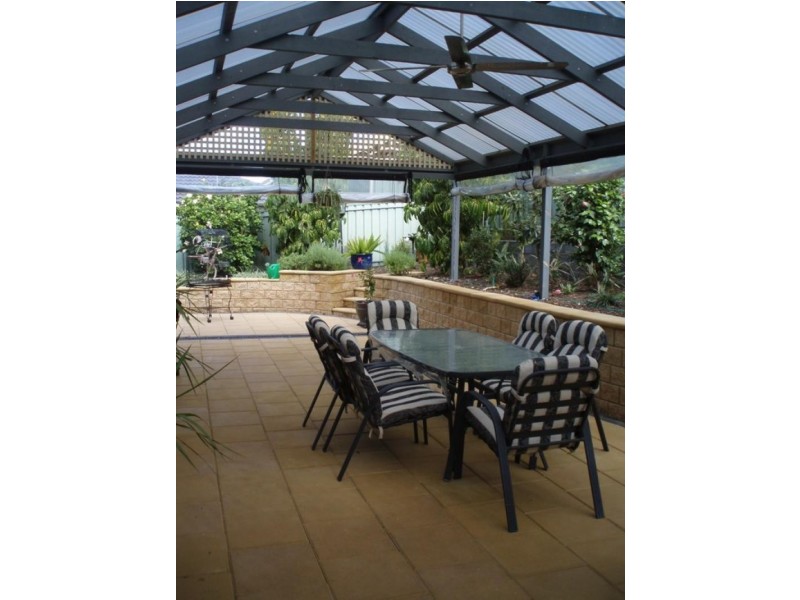 25 Jackaroo Cres, Walkley Heights SA 5098