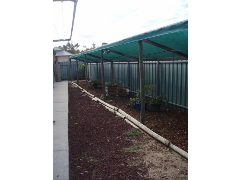 25 Jackaroo Cres, Walkley Heights SA 5098