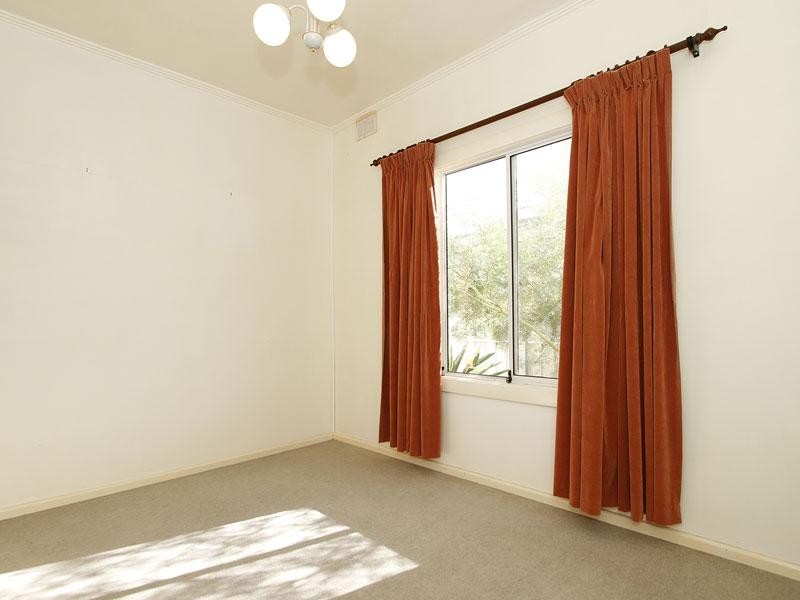 11 Westralia St, Greenacres SA 5086