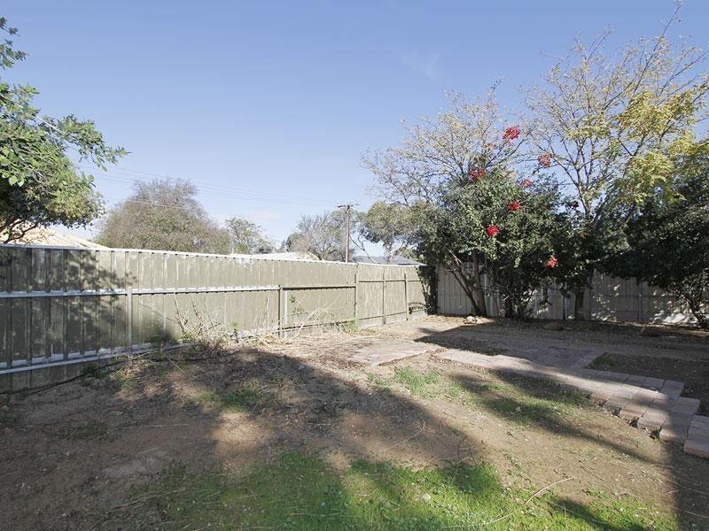 11 Westralia St, Greenacres SA 5086