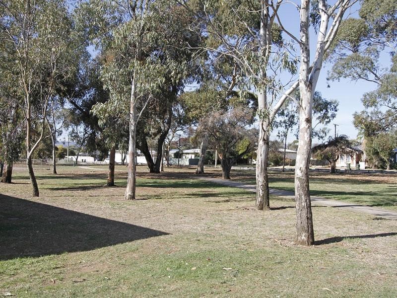 11 Westralia St, Greenacres SA 5086