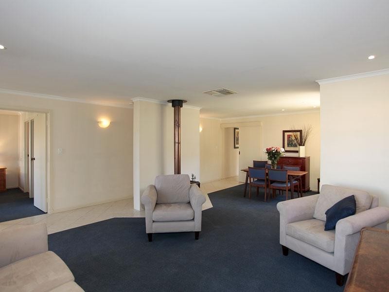 80 Lord Howe Ave, Oakden SA 5086