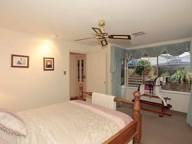 14 River Walk, Walkley Heights SA 5098