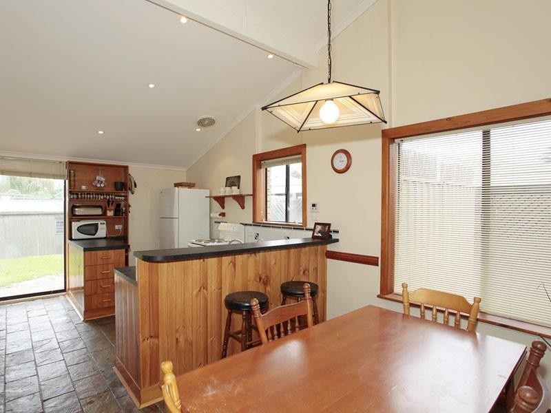 9 Swallow Ave, Modbury Heights SA 5092